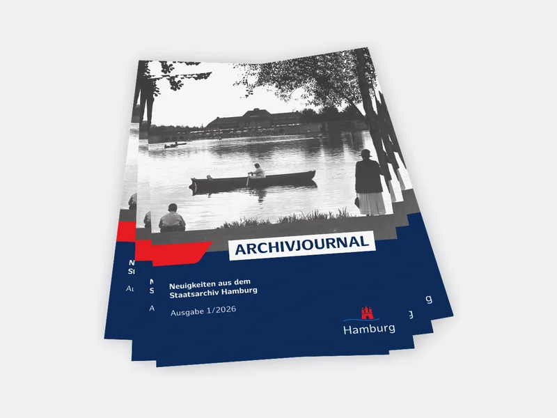 Archivjournal 1/2026 des Staatsarchivs Hamburg: Stapel mit fünf Heften, auf dem Titel ein historisches Foto eines Sees mit Ruderboot